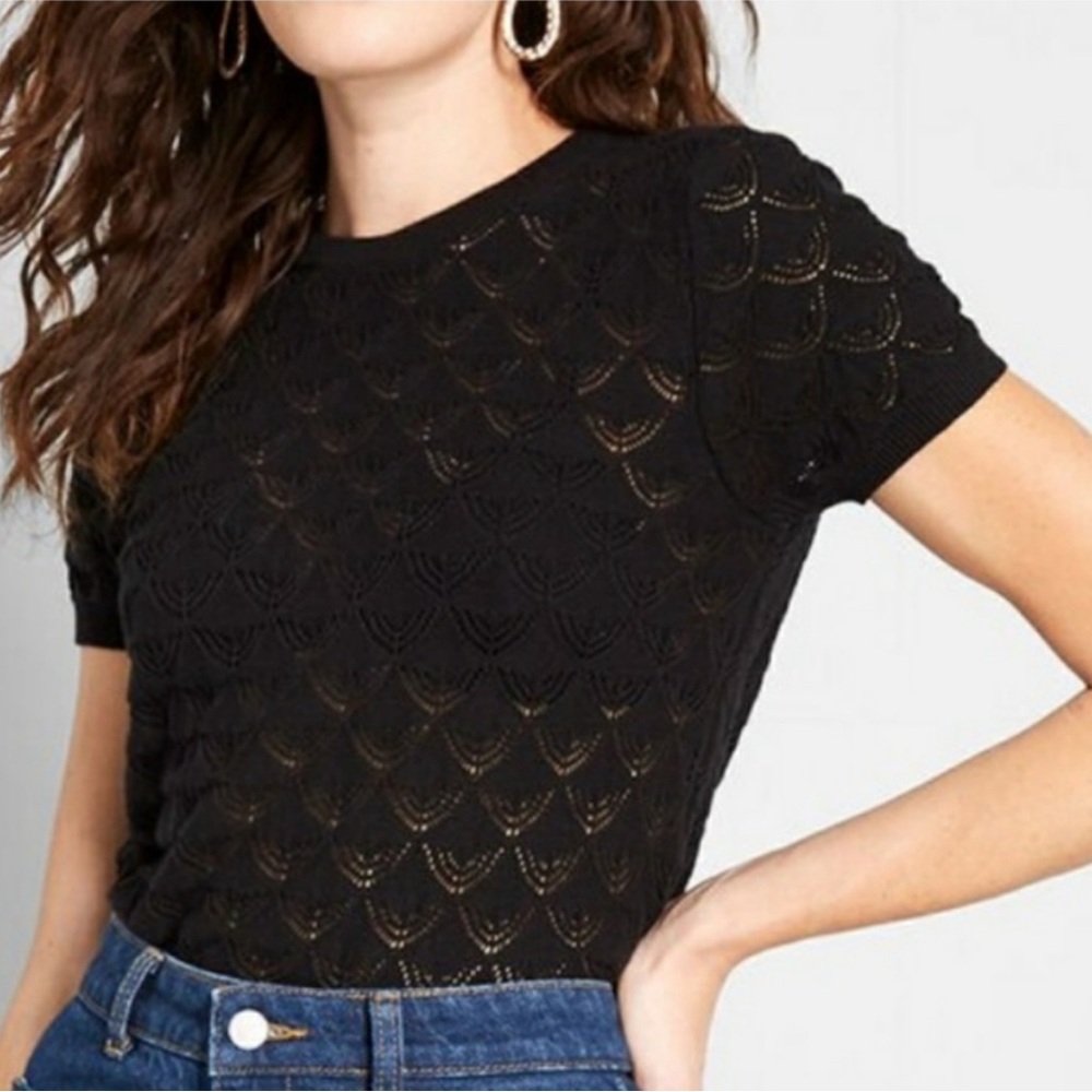 Modcloth Black Knit Scallop Summer Short Sleeve Sweater